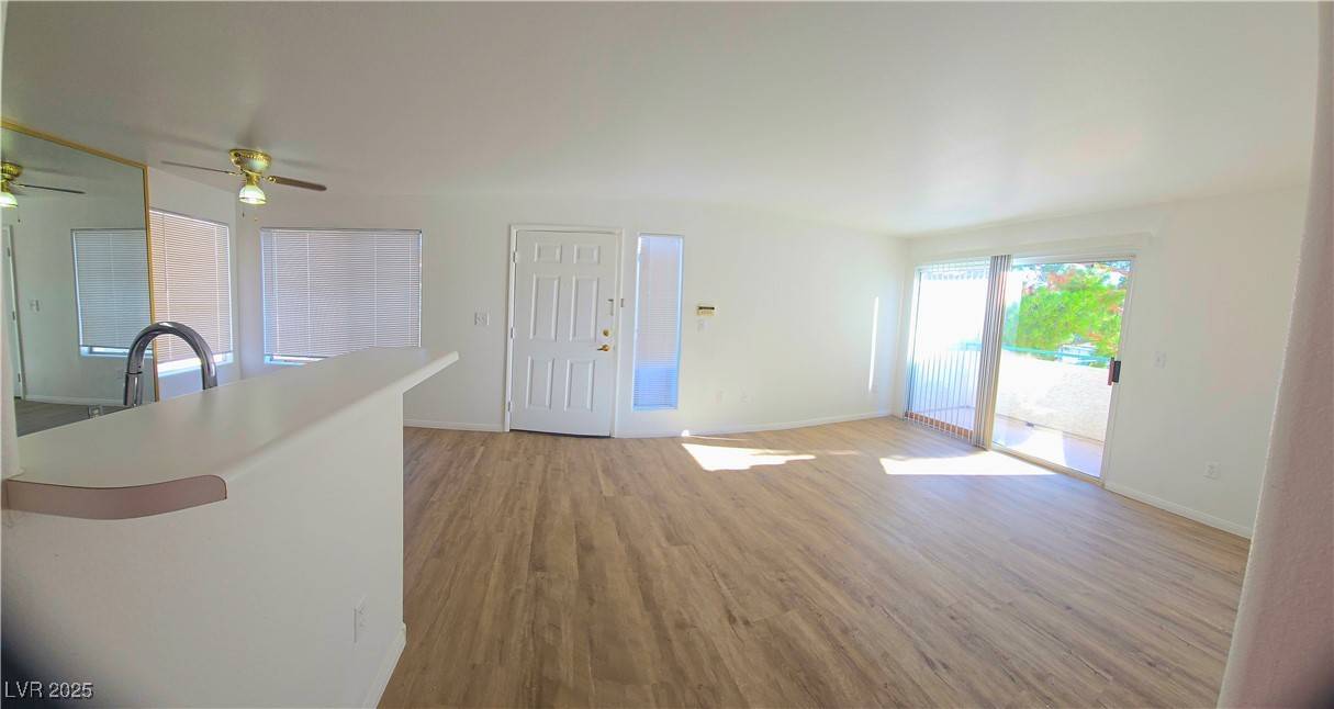 Las Vegas, NV 89120,3425 E Russell RD #265