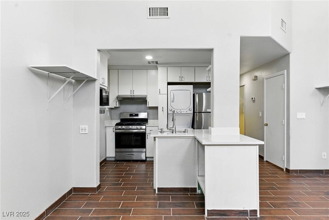 Las Vegas, NV 89123,9572 Belle Rich ST