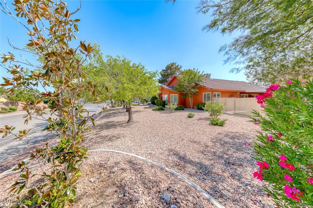 Las Vegas, NV 89129,4045 N Chieftain ST