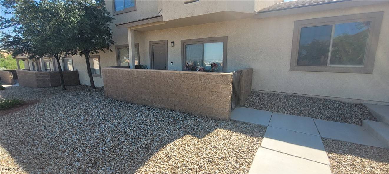 Las Vegas, NV 89156,2050 N Los Feliz ST #170