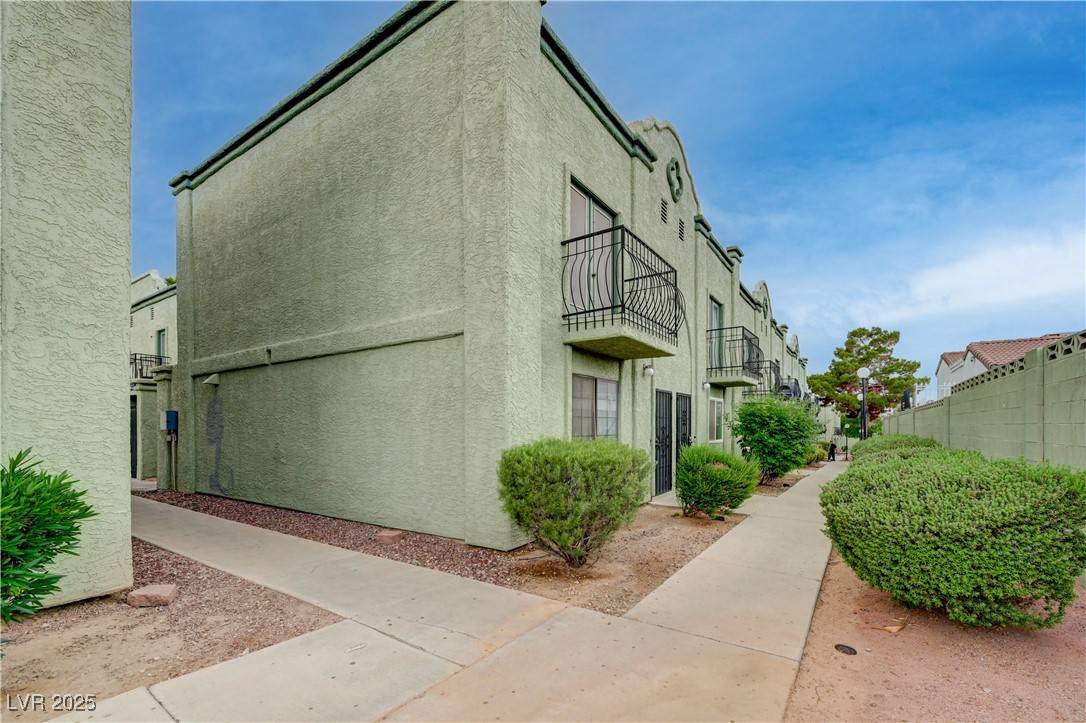 Las Vegas, NV 89156,7066 Burcot AVE #59