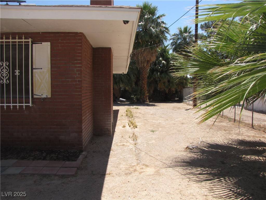 Las Vegas, NV 89119,4950 Burnham AVE