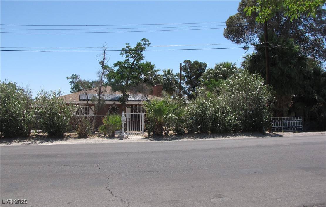 Las Vegas, NV 89119,4950 Burnham AVE
