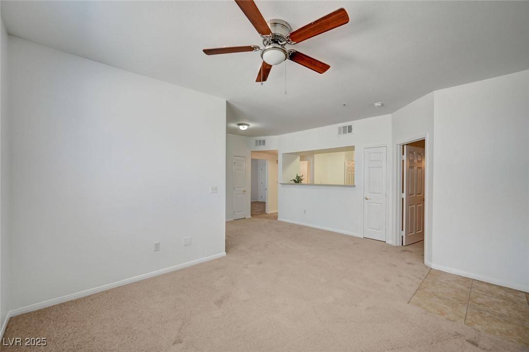 Las Vegas, NV 89149,6955 N Durango DR #1093