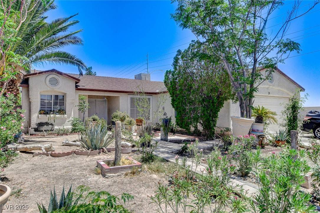 Las Vegas, NV 89115,2402 Saguaro Point ST