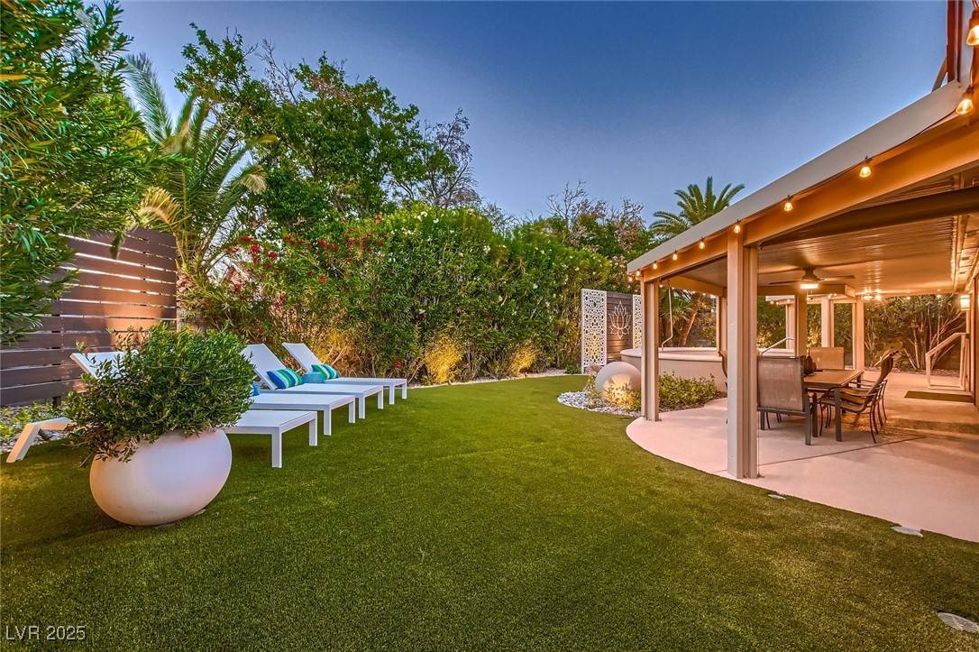 Las Vegas, NV 89146,6316 Bluejay WAY