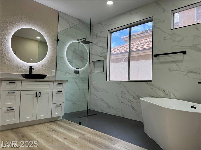 Las Vegas, NV 89147,9272 W Viking RD