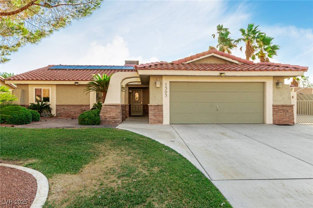Las Vegas, NV 89110,1393 Calmview PL