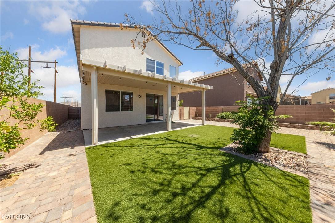 Henderson, NV 89015,648 Jumbled Sage CT