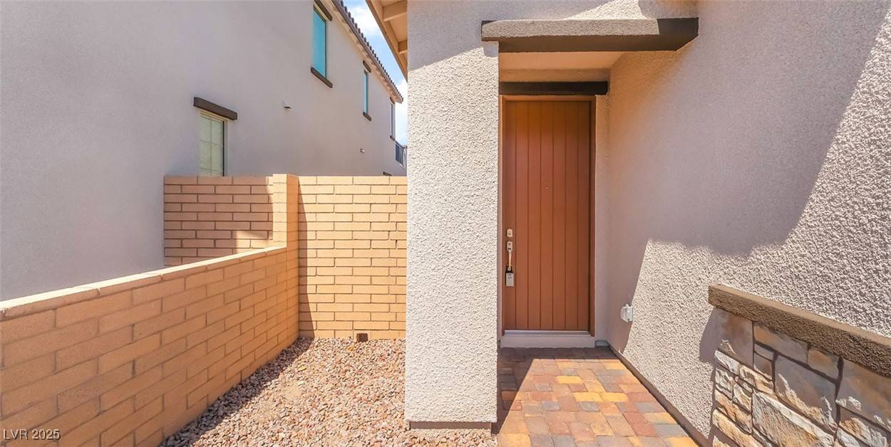 Henderson, NV 89011,765 Cloud Creek ST