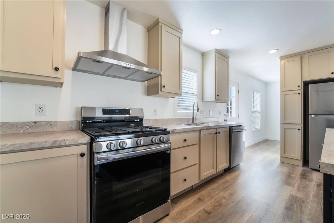 Las Vegas, NV 89156,2228 Rigney LN