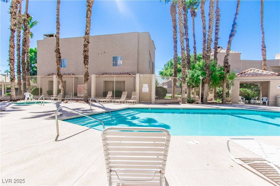 Las Vegas, NV 89119,6859 Tamarus ST #101