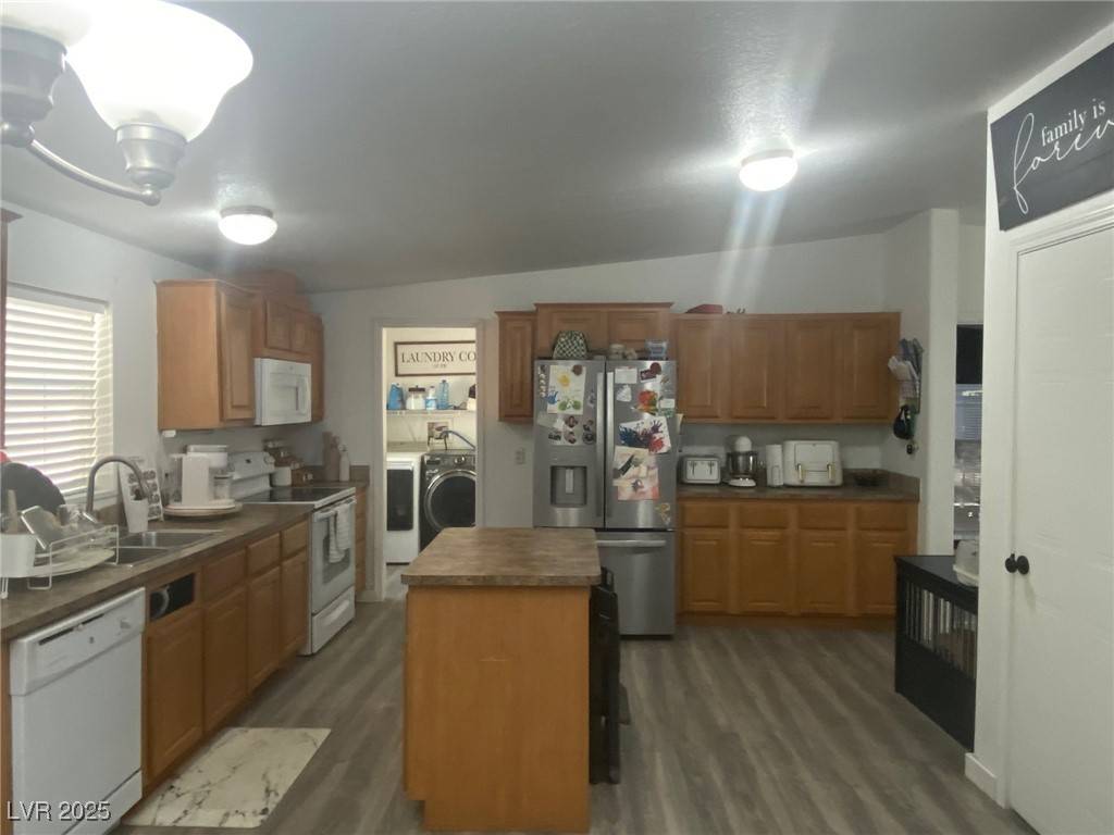 Ely, NV 89301,672 Murry Street