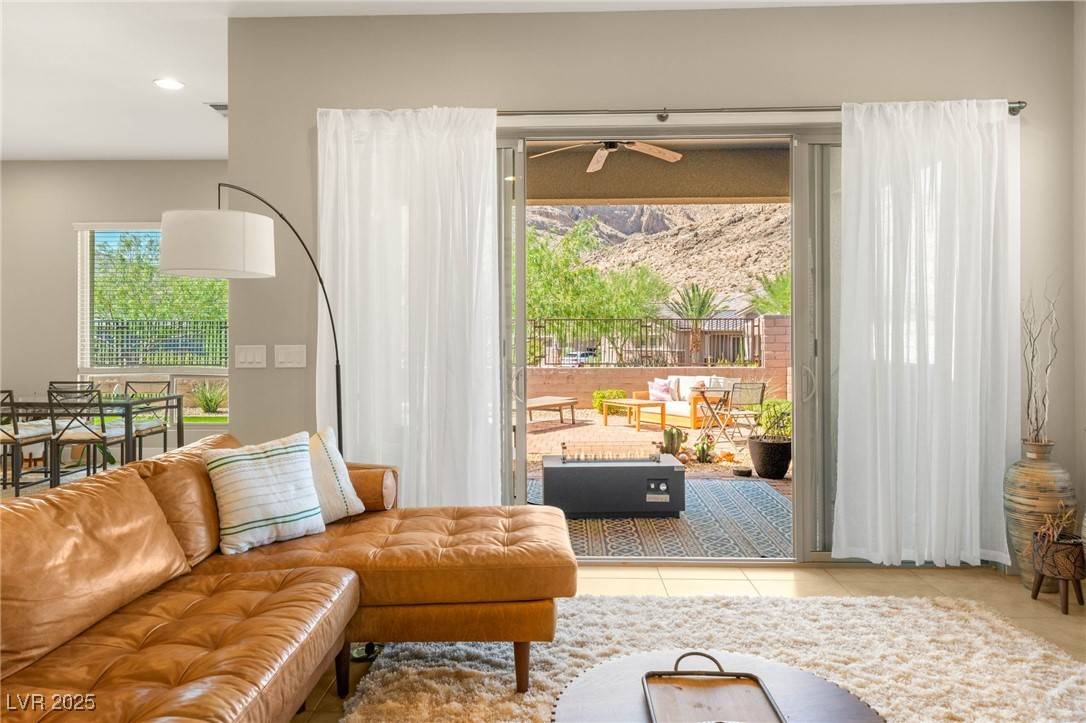 Las Vegas, NV 89138,10890 Red Yucca DR