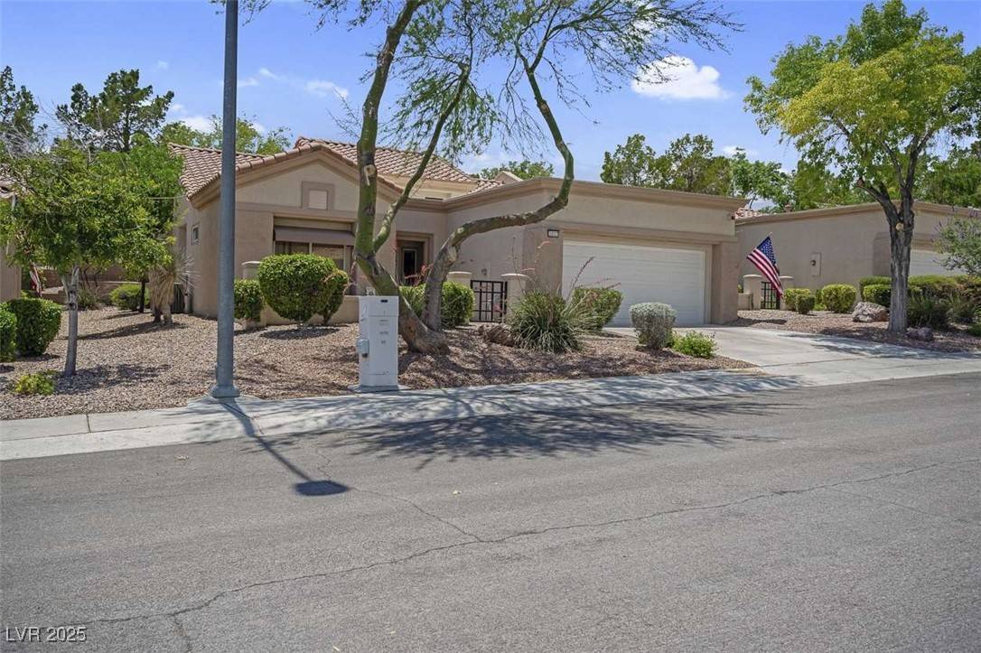 Las Vegas, NV 89134,10017 Bundella DR