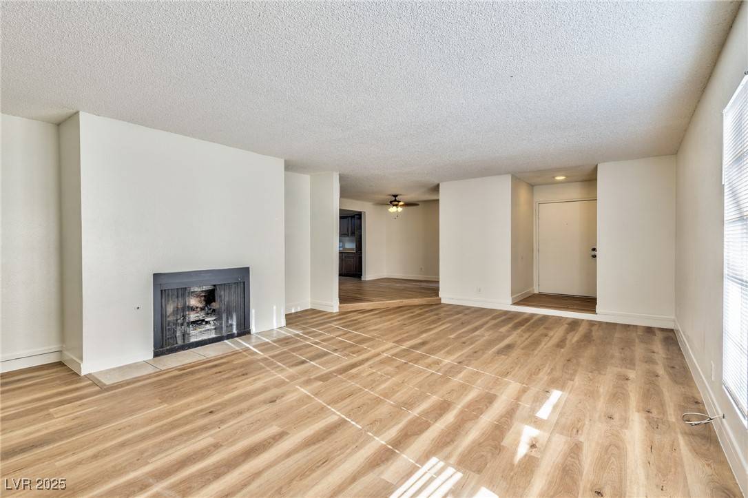 Las Vegas, NV 89119,781 Palo Verde CIR #1