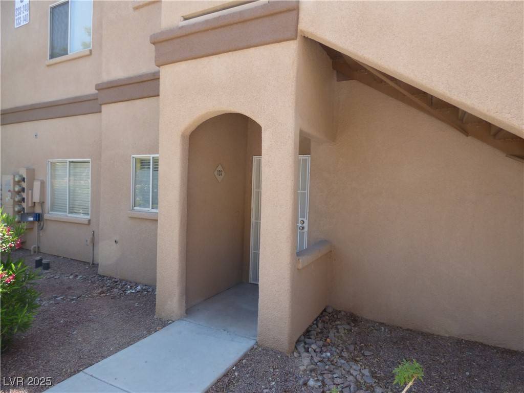 Las Vegas, NV 89122,5751 E Hacienda AVE #137