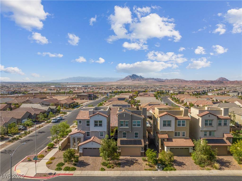 Henderson, NV 89015,100 Campbelltown AVE