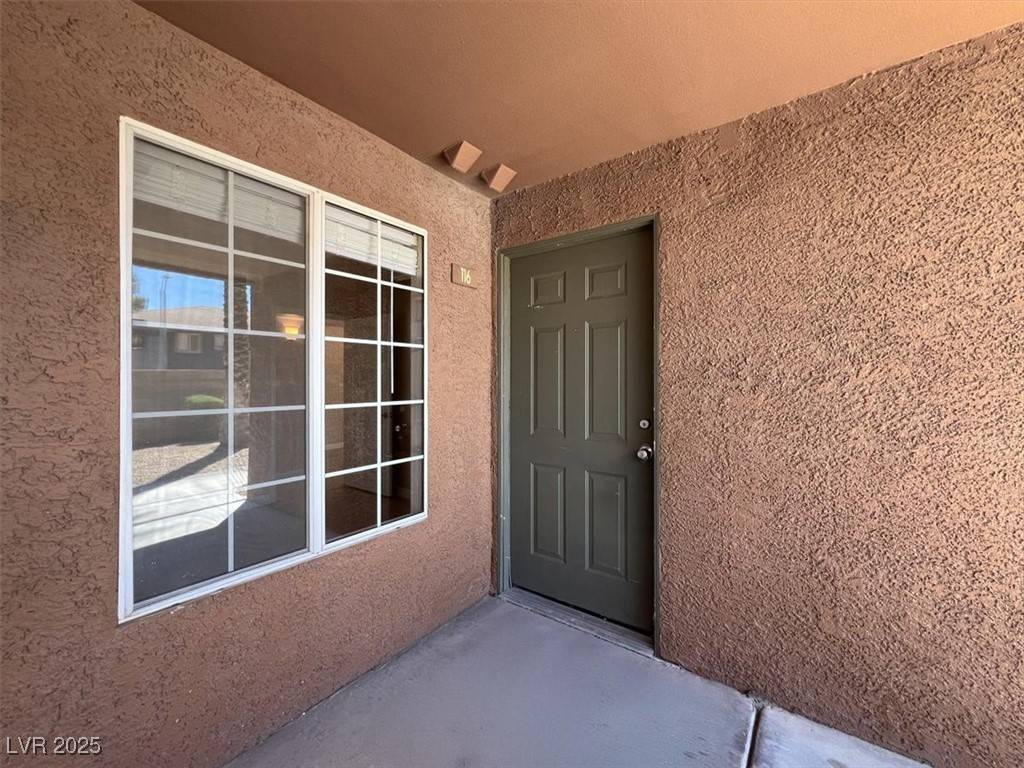 Henderson, NV 89014,2120 Ramrod AVE #116