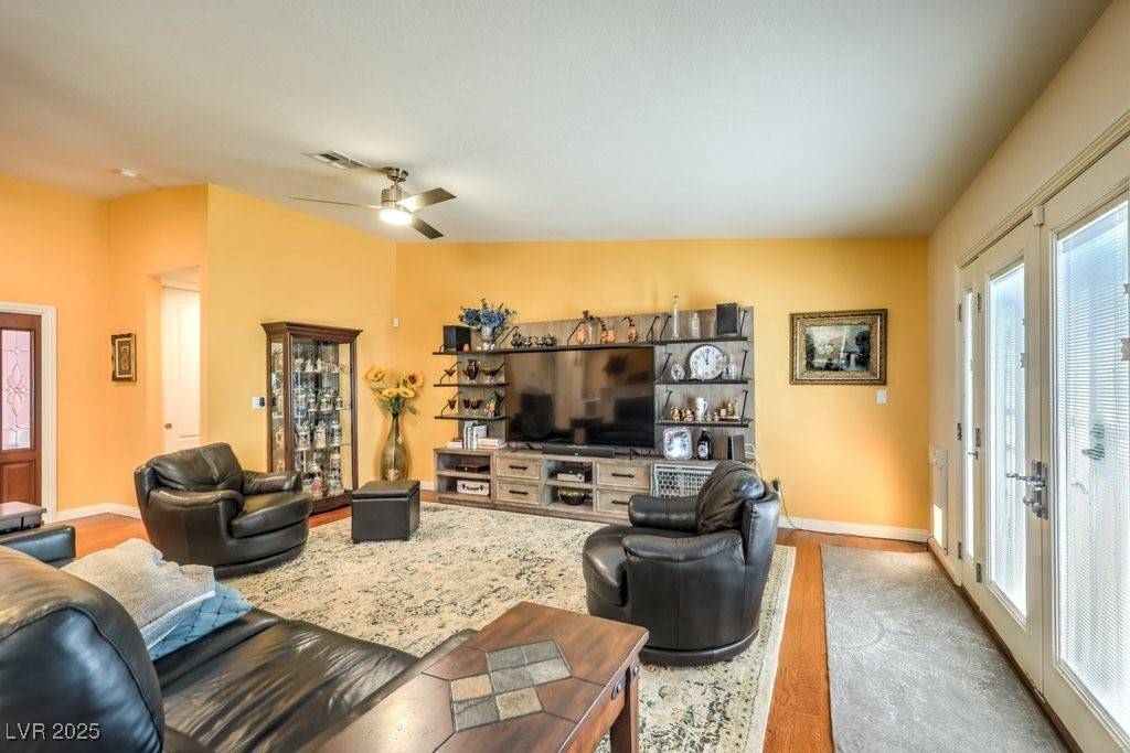 Las Vegas, NV 89120,4095 Ridgewood AVE