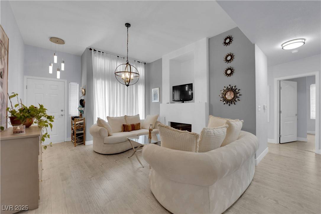 Henderson, NV 89052,2305 W Horizon Ridge Pkwy #611