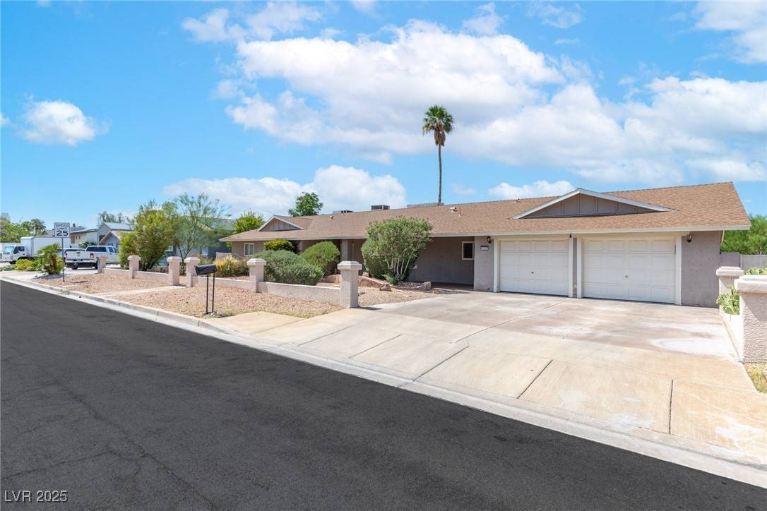 Henderson, NV 89015,120 W Highland DR
