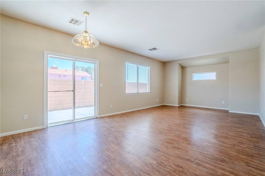 Las Vegas, NV 89146,5282 Monterey Park CIR