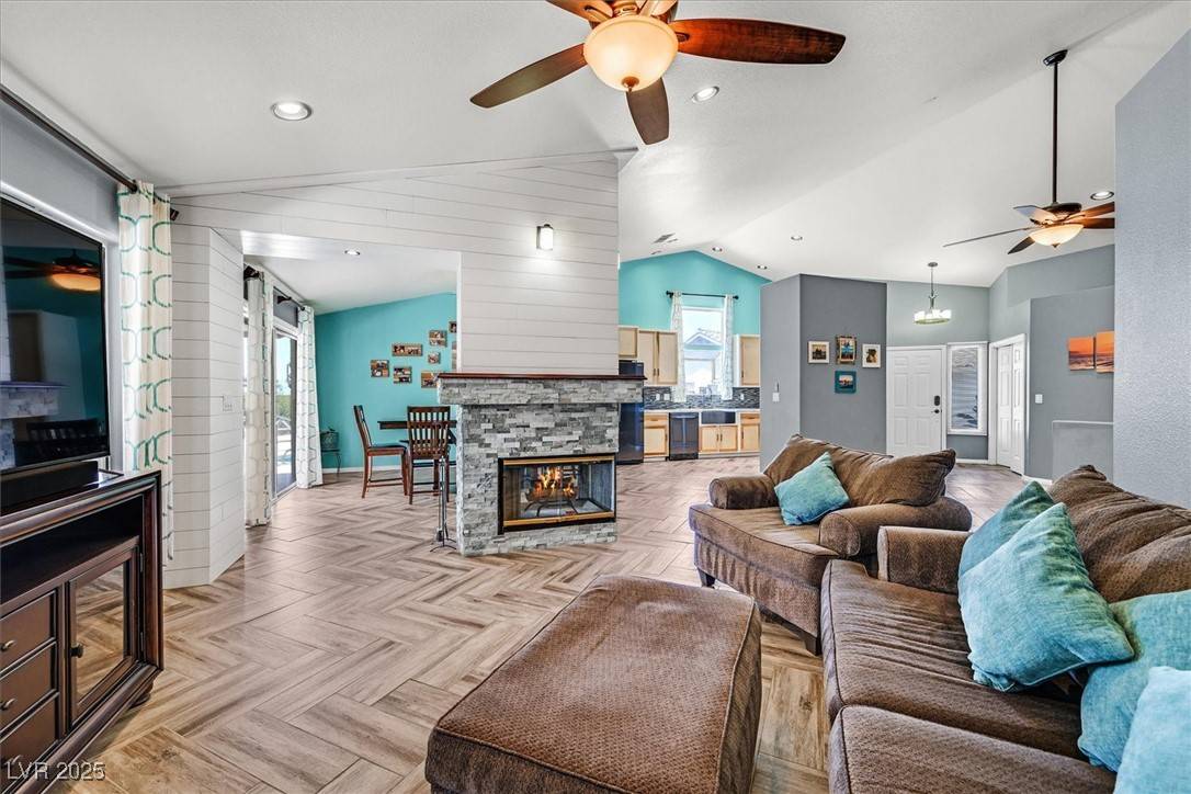 Henderson, NV 89002,100 Crossfoot Terrace CT