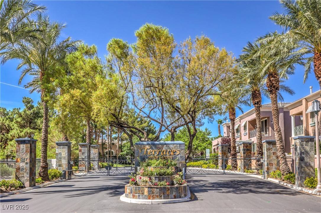Las Vegas, NV 89134,801 Dana Hills CT #101