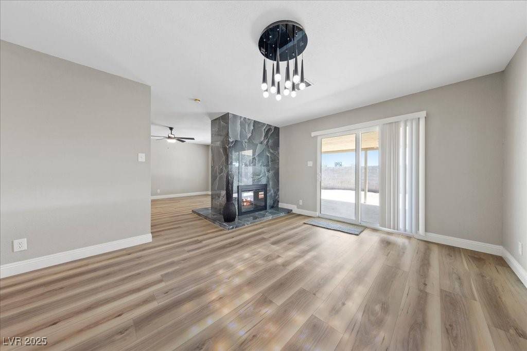 Las Vegas, NV 89145,321 Oil Lantern LN