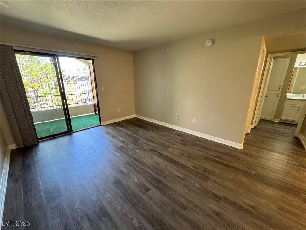 Henderson, NV 89052,950 Seven Hills DR #3018