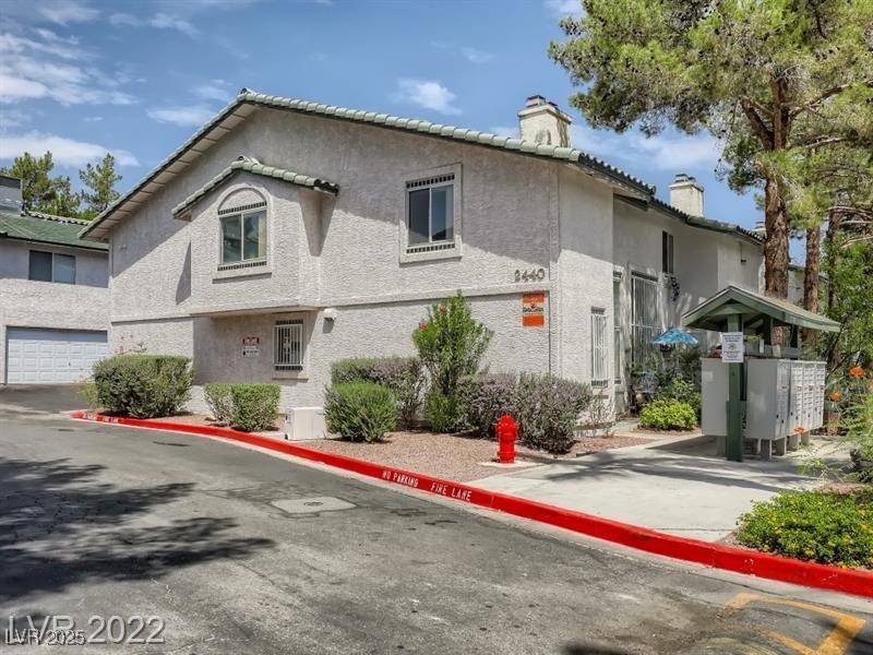 Las Vegas, NV 89121,2440 Old Forge LN #101