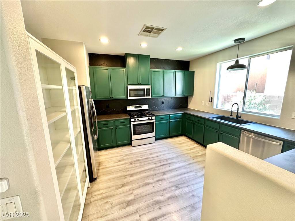 Las Vegas, NV 89179,7537 Brisa Del Mar AVE