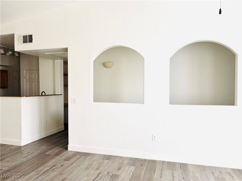 Las Vegas, NV 89147,9975 Peace WAY #2101
