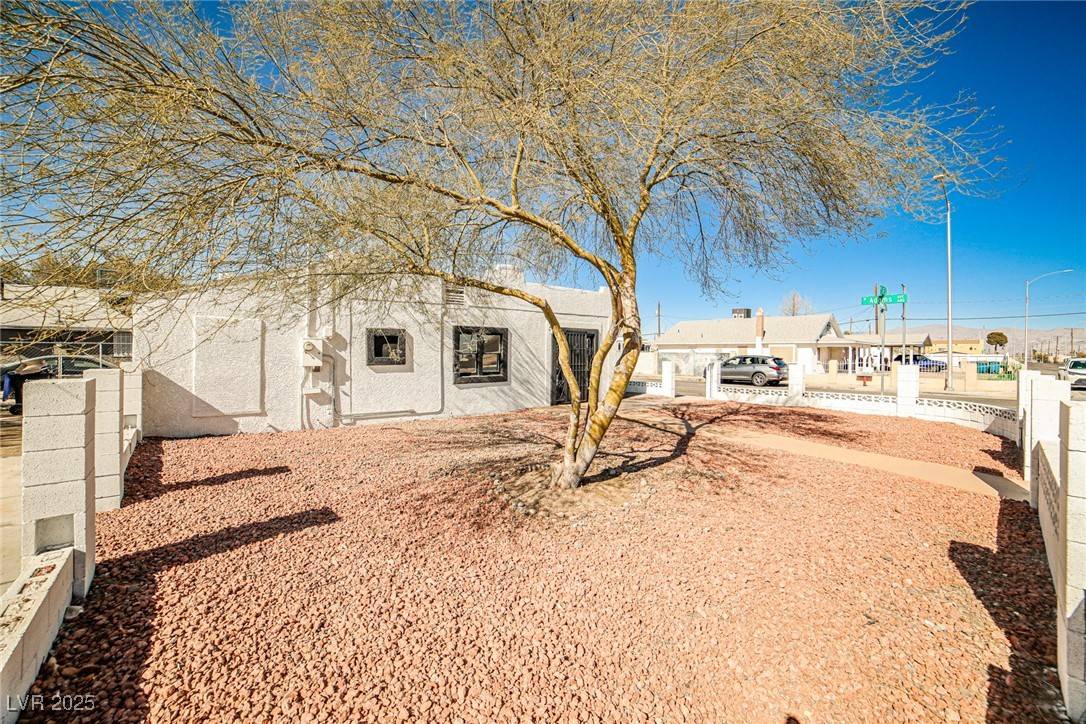 Las Vegas, NV 89106,603 W Adams AVE