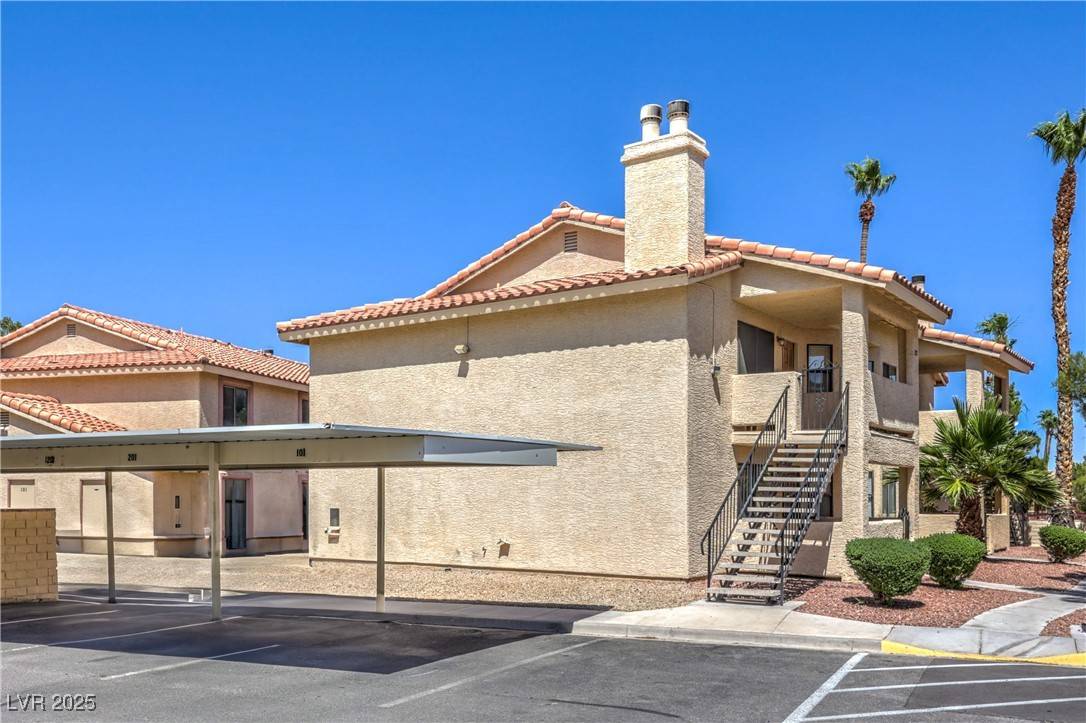 Las Vegas, NV 89128,1201 N Buffalo DR #202