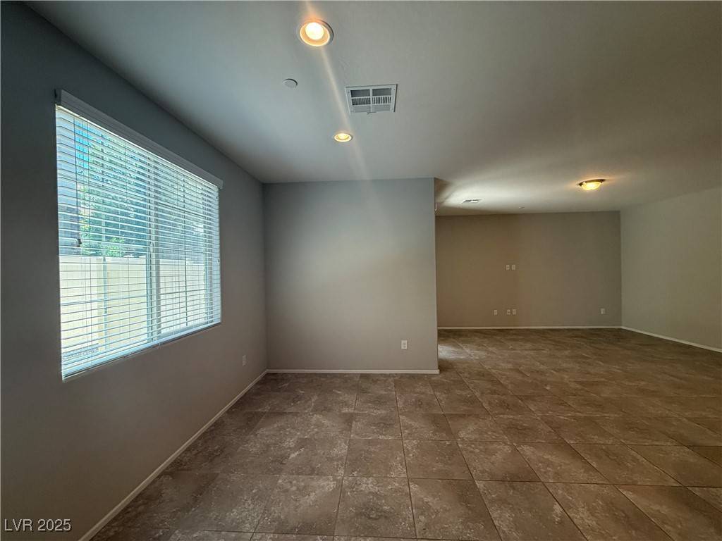 Las Vegas, NV 89148,6137 Scarlet Leaf ST