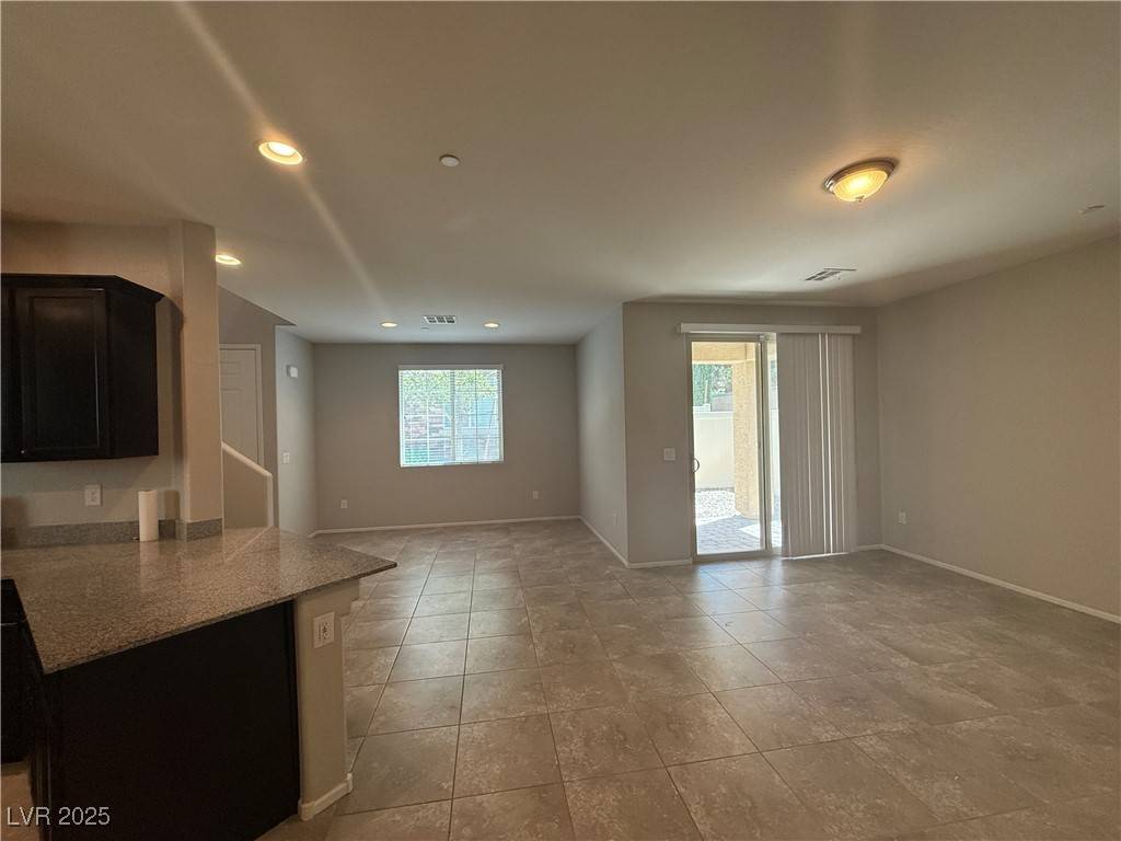Las Vegas, NV 89148,6137 Scarlet Leaf ST
