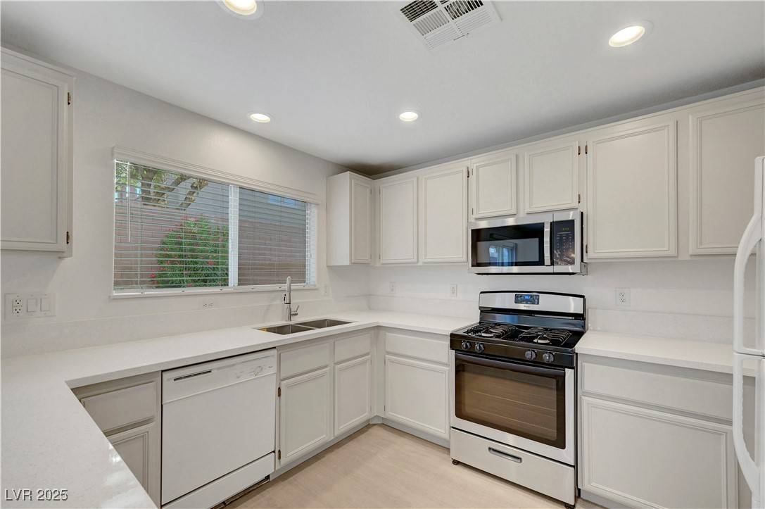 Las Vegas, NV 89135,2431 Lilac Cove ST