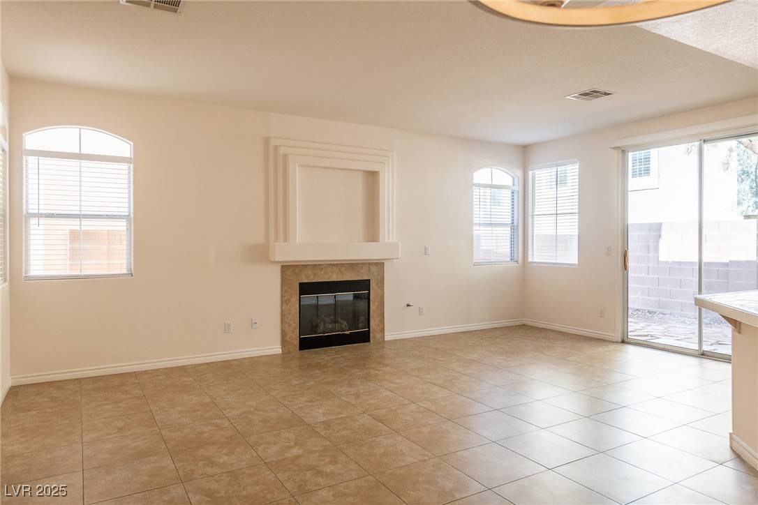 Las Vegas, NV 89145,1012 Collingtree ST