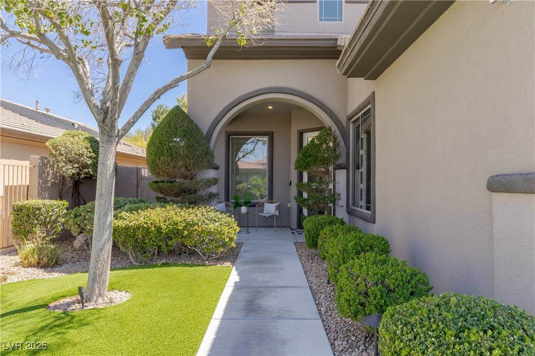 Henderson, NV 89052,17 Winding RD