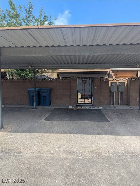 Las Vegas, NV 89103,4238 Rollingstone DR