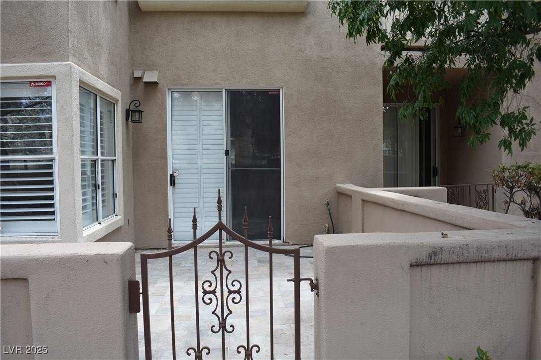 Las Vegas, NV 89118,5125 W Reno AVE #1108