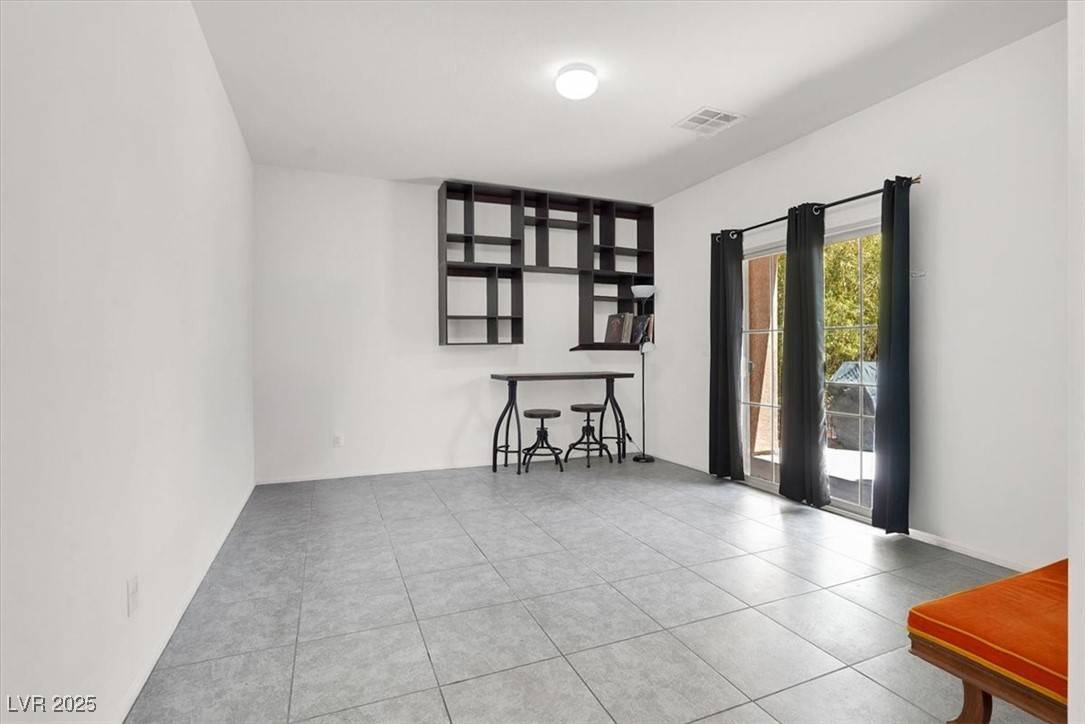 Las Vegas, NV 89149,8949 Merry Mullion CT