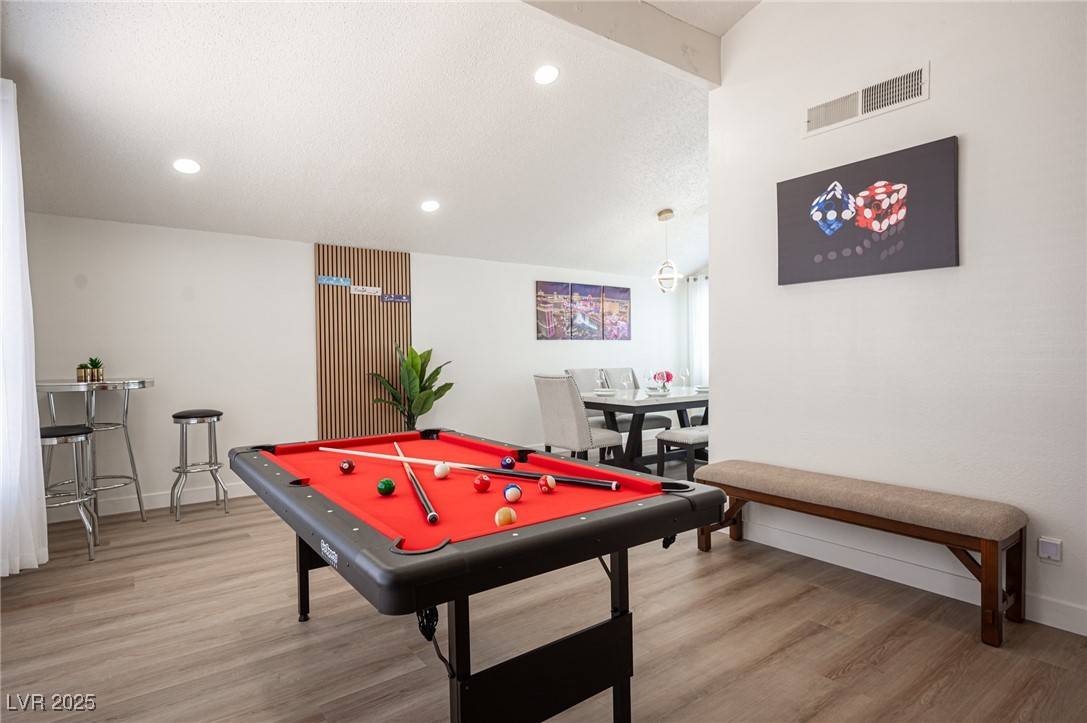 Las Vegas, NV 89103,4493 Fernbrook RD