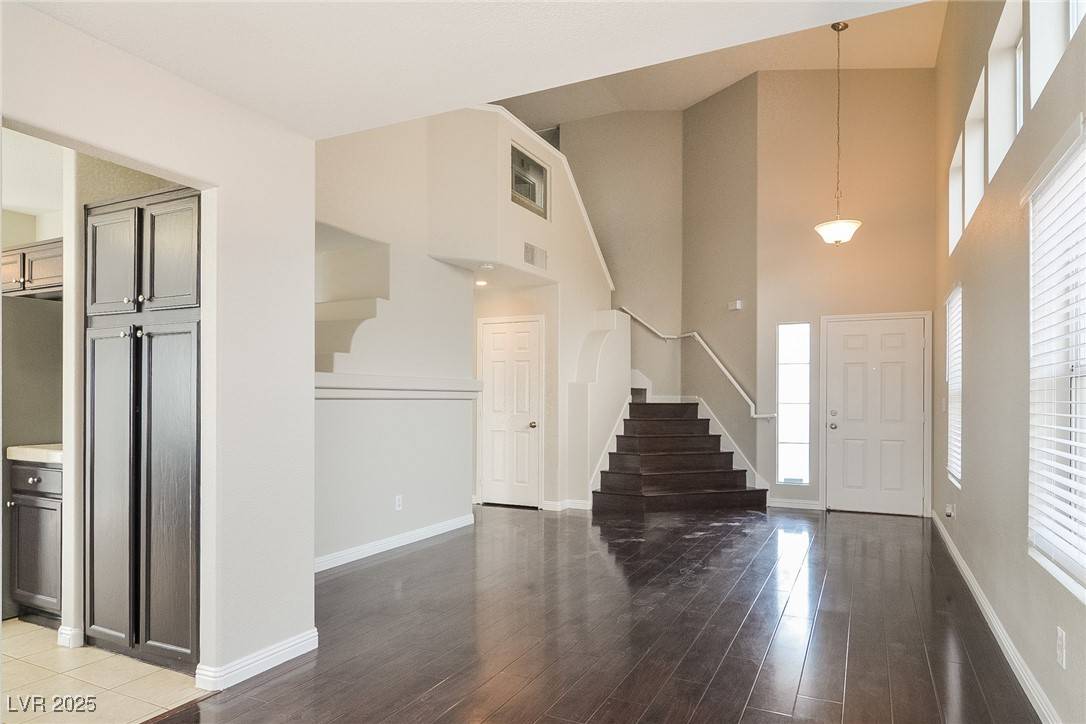 Henderson, NV 89002,2054 Fallsburg WAY
