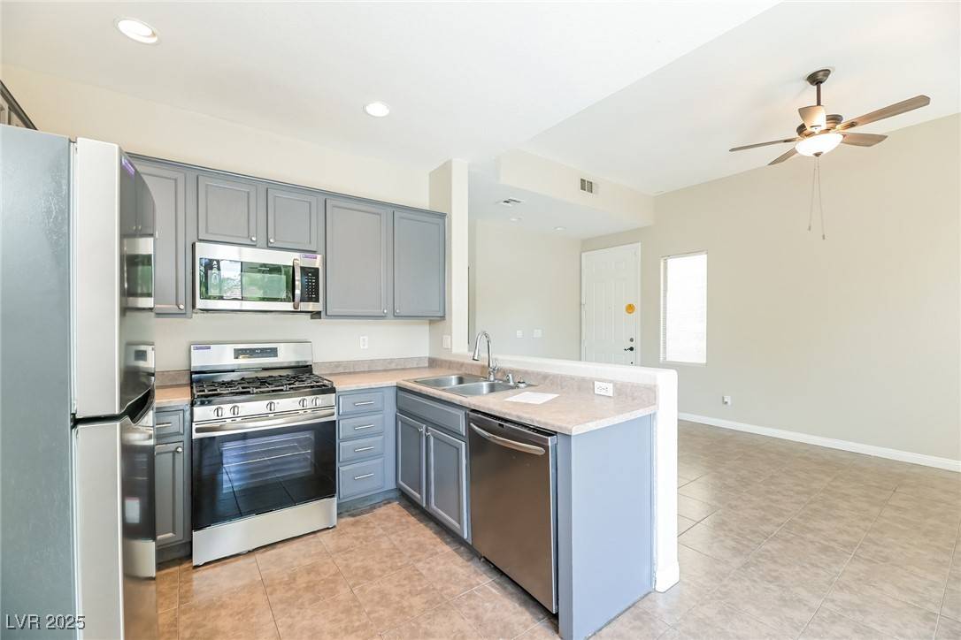 Las Vegas, NV 89143,9125 Watermelon Seed AVE