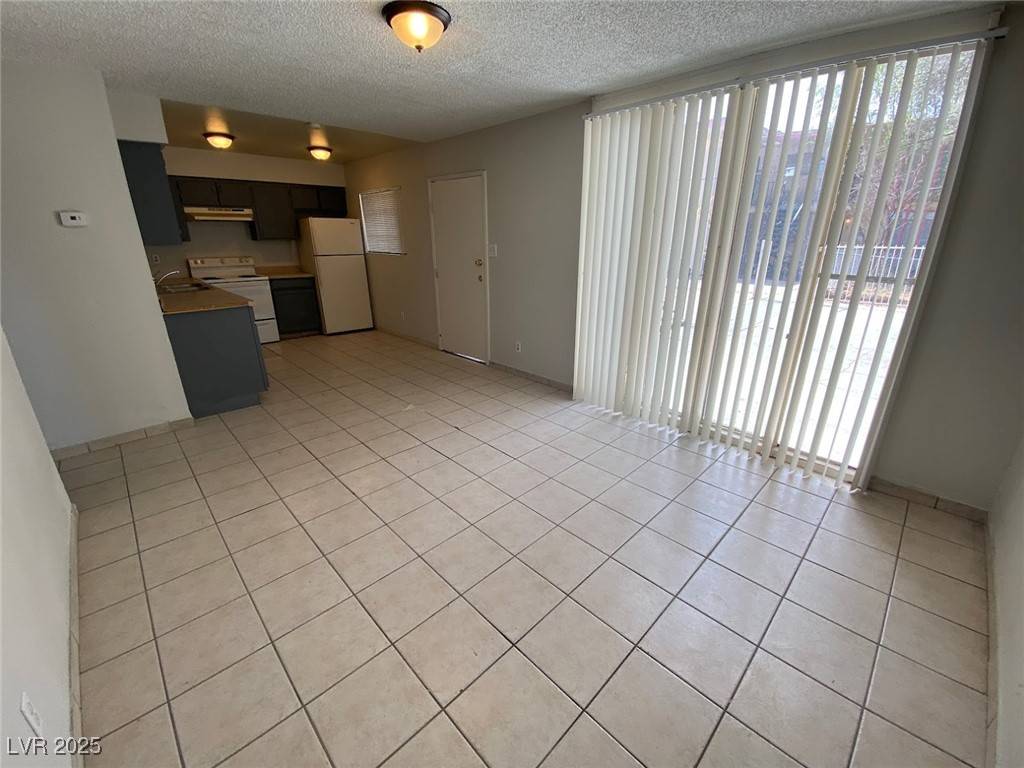Las Vegas, NV 89169,3330 Cambridge ST #2