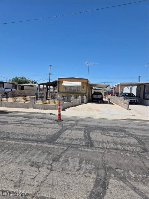 Las Vegas, NV 89156,6058 Glacier AVE
