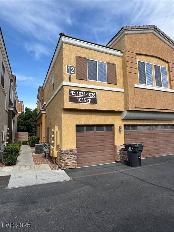 Las Vegas, NV 89149,9303 Gilcrease AVE #1034